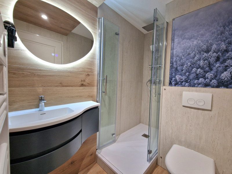 20251123-154251-10056742 20251123-154251-10056742