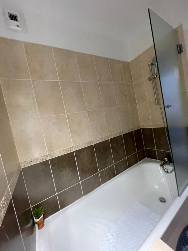 2202-les-terrasses-du-soleil-d-or-salle-de-bain1-7666990