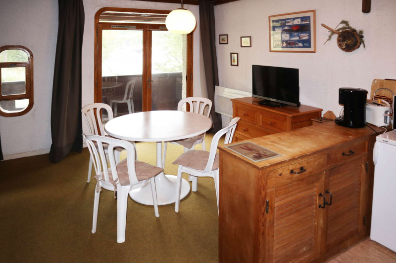 _clients_210520001_photos_101a_11236922