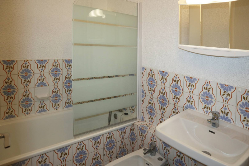 _clients_210520001_photos_111h_9273153