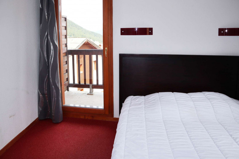 _clients_210520001_photos_209f_10780442