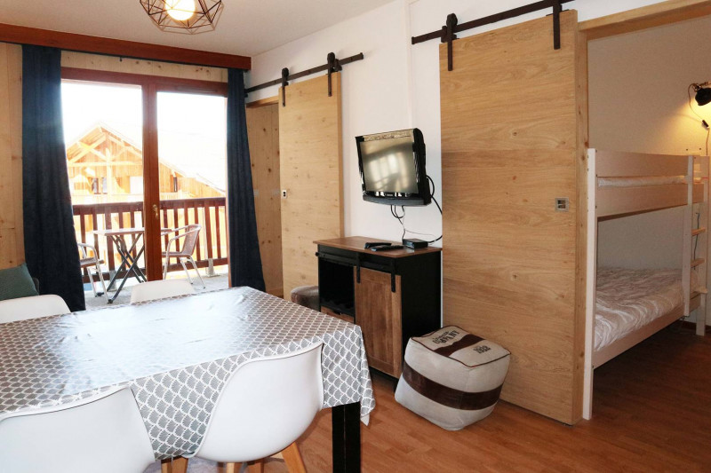 _clients_210520001_photos_214c_9912190 _clients_210520001_photos_214c_9912190