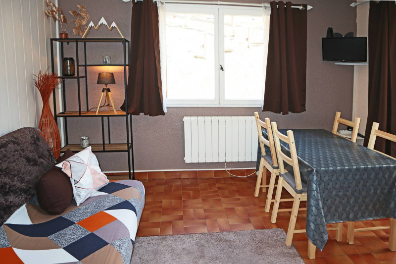 _clients_210520001_photos_239d_12325702 _clients_210520001_photos_239d_12325702