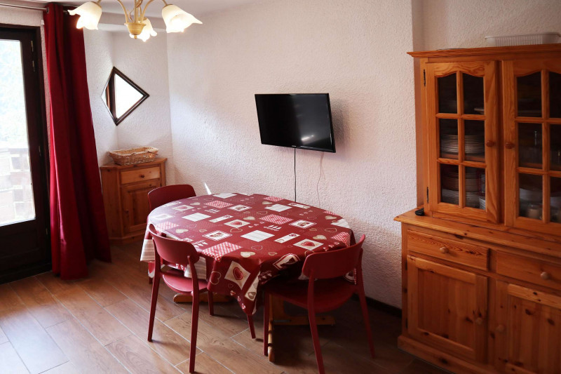 _clients_210520001_photos_27b_12173583 _clients_210520001_photos_27b_12173583