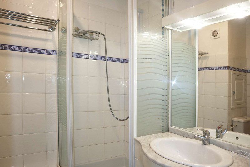 _clients_210520001_photos_318g_12158072