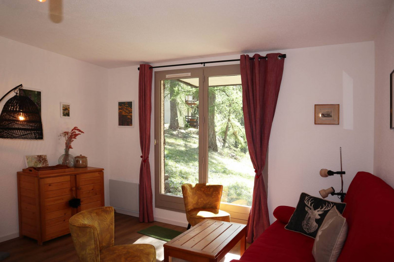 _clients_210520001_photos_379a_12158364 _clients_210520001_photos_379a_12158364