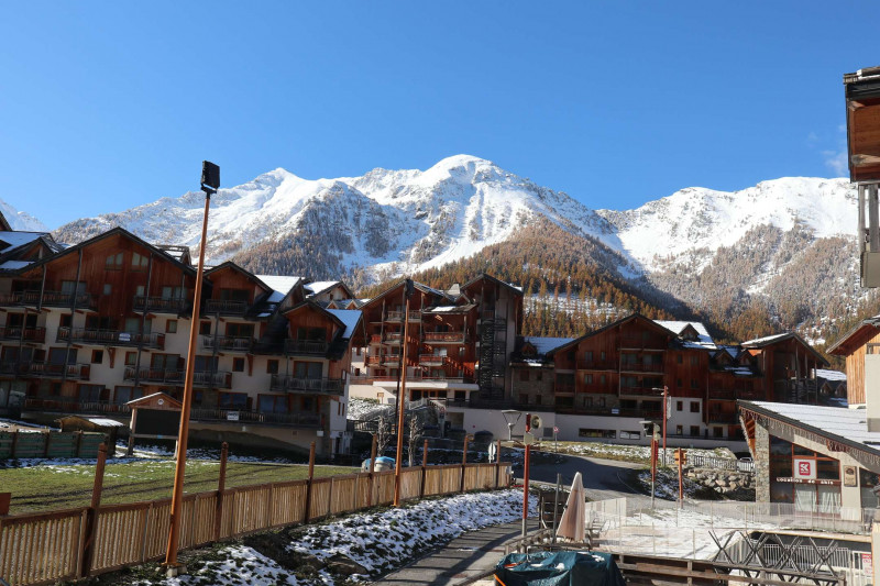 _clients_210520001_photos_433q_11296568