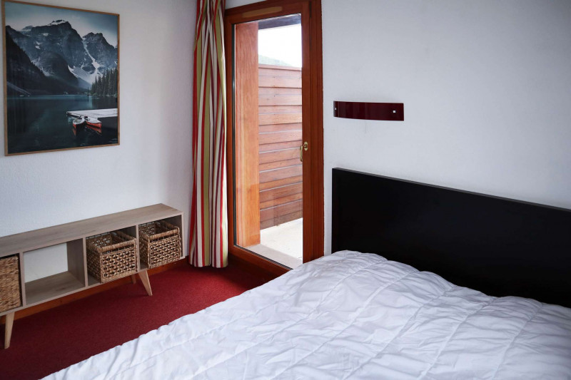 _clients_210520001_photos_501h_11346357