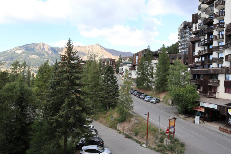 _clients_210520001_photos_512i_10891139