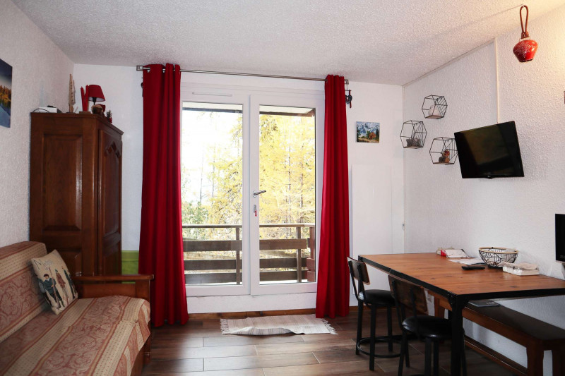 _clients_210520001_photos_541c_12213772 _clients_210520001_photos_541c_12213772