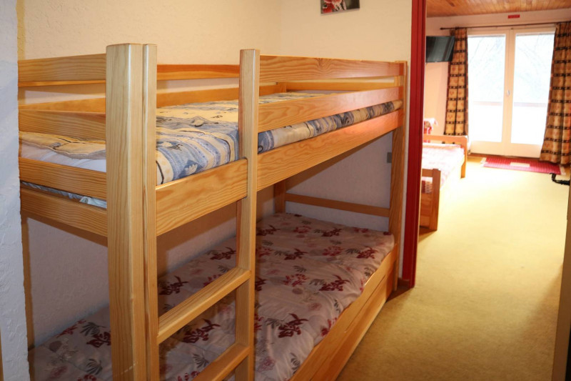 _clients_210520001_photos_557e_12252075 _clients_210520001_photos_557e_12252075