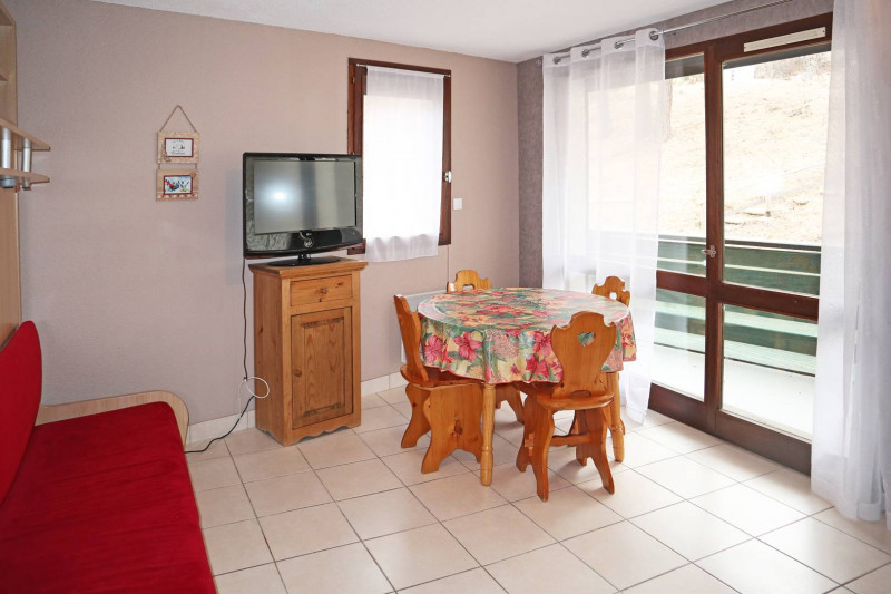 _clients_210520001_photos_565c_10874679 _clients_210520001_photos_565c_10874679