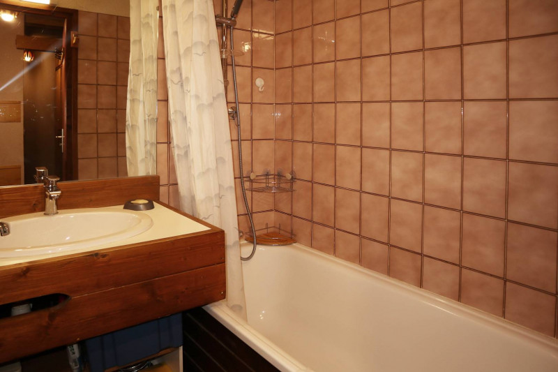 _clients_210520001_photos_591h_10941829