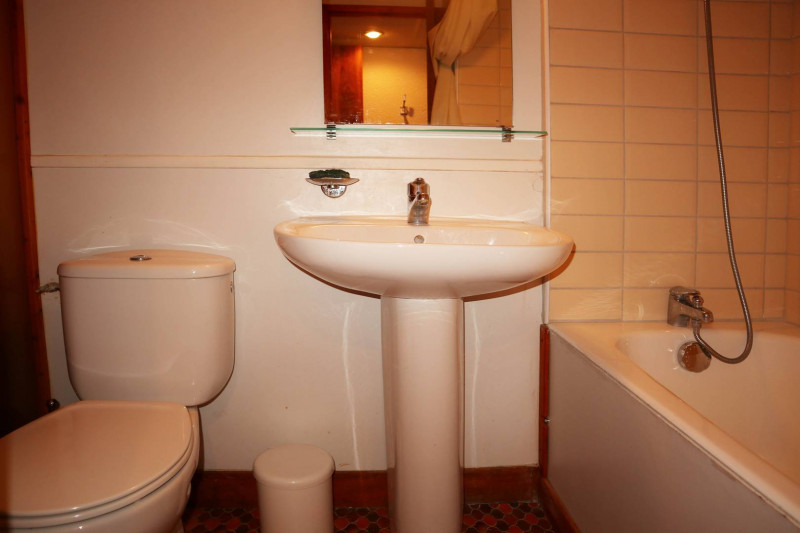 _clients_210520001_photos_597j_11125833