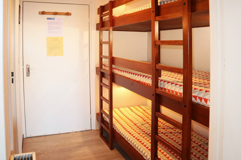 _clients_210520001_photos_5e_10865891 _clients_210520001_photos_5e_10865891