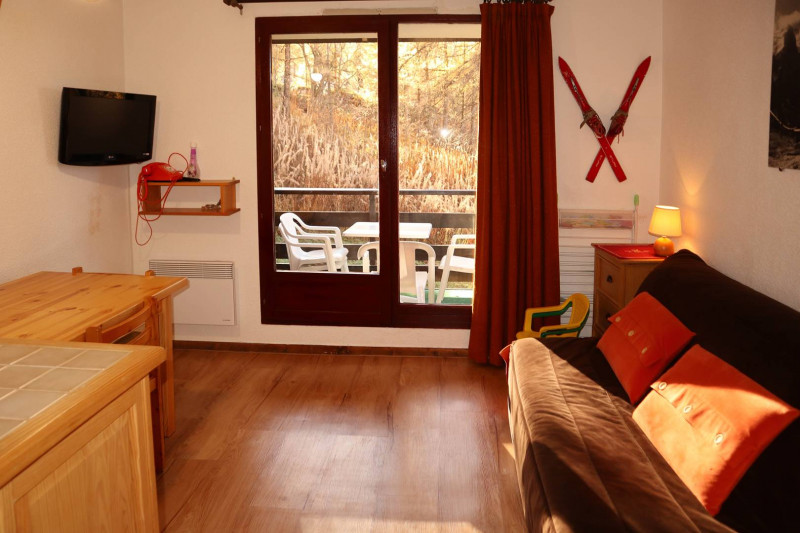 _clients_210520001_photos_604a_10256557 _clients_210520001_photos_604a_10256557