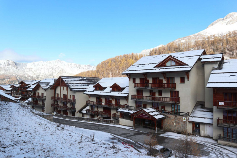 _clients_210520001_photos_613j_10573624 _clients_210520001_photos_613j_10573624