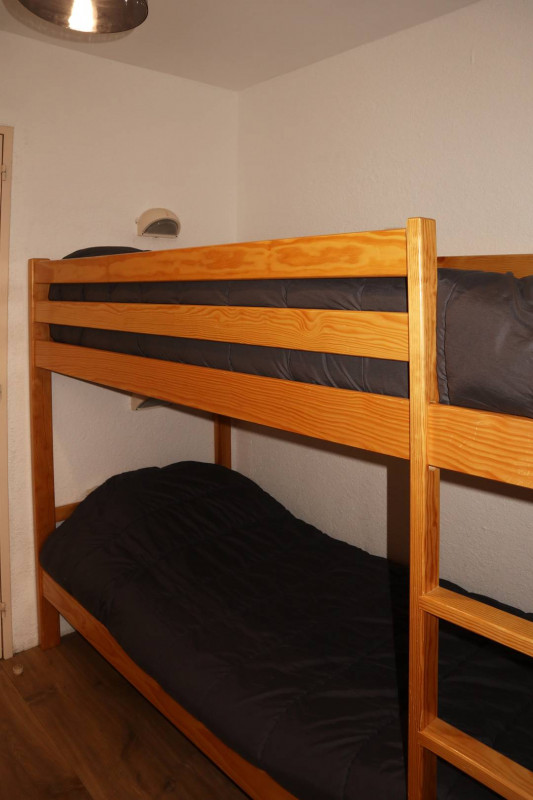 _clients_210520001_photos_63g_9931180 _clients_210520001_photos_63g_9931180