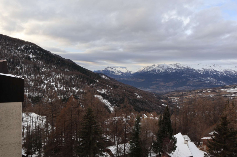 _clients_210520001_photos_686g_11306400