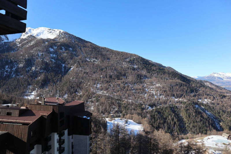 _clients_210520001_photos_700i_10515585