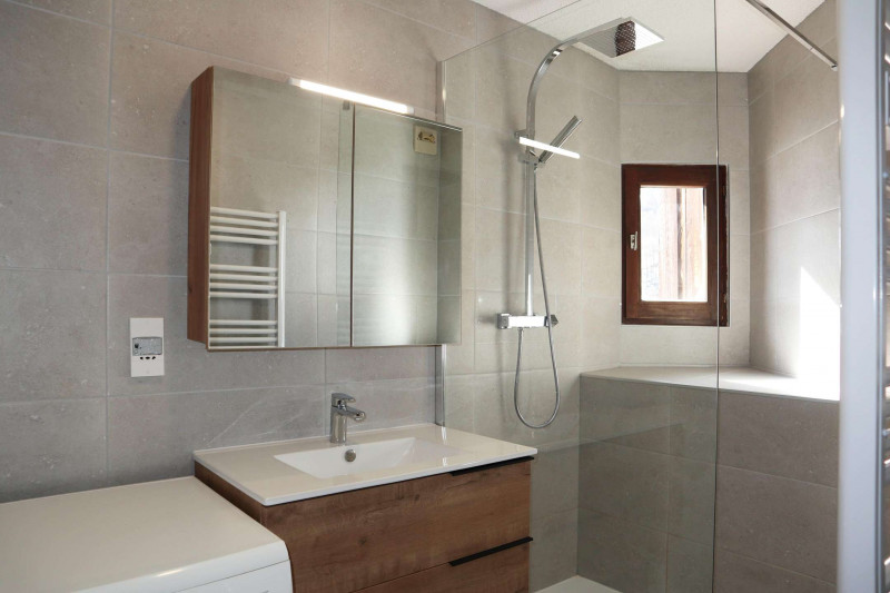 _clients_210520001_photos_708k_10557461