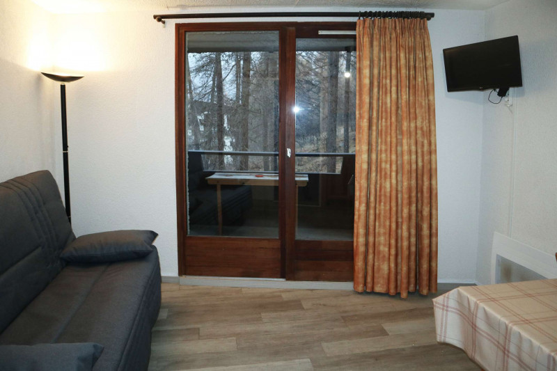 _clients_210520001_photos_72b_10374114