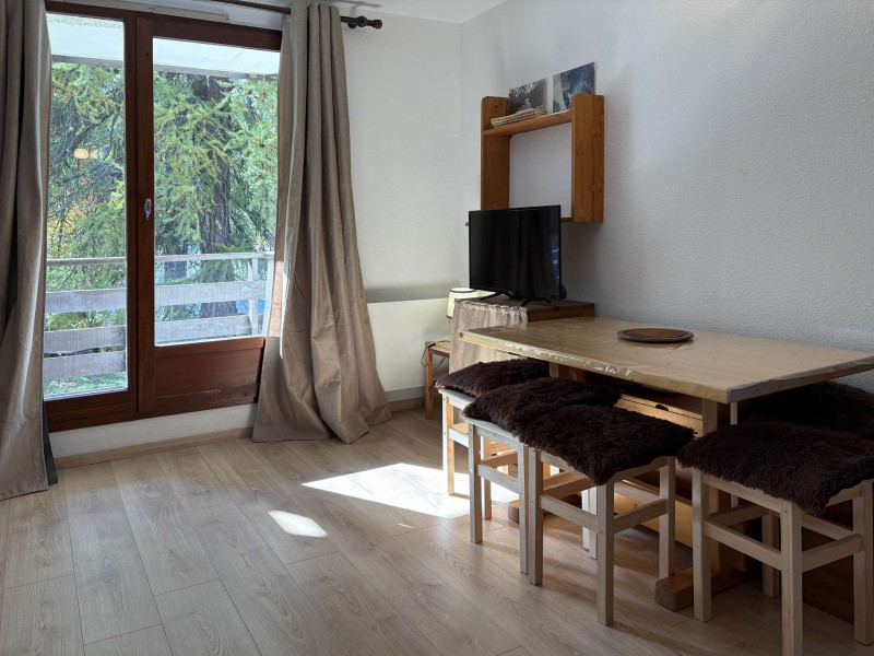 _clients_210520001_photos_732b_10766973 _clients_210520001_photos_732b_10766973