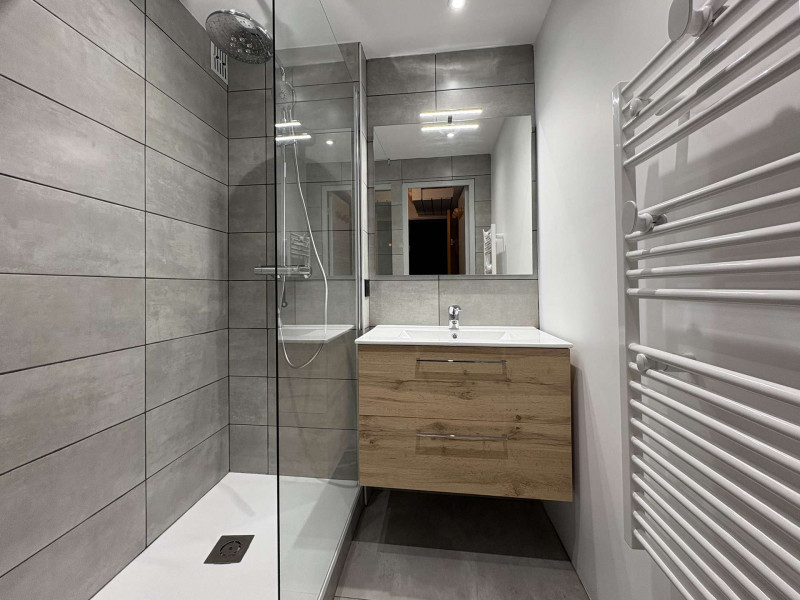 _clients_210520001_photos_732h_10716725