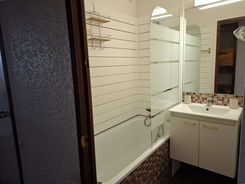 _clients_210520001_photos_736h_11427507
