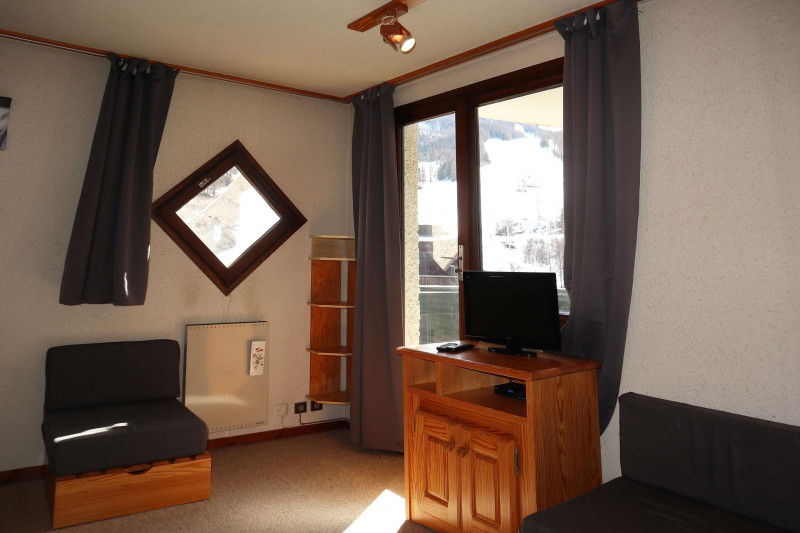 _clients_210520001_photos_756c_10249214 _clients_210520001_photos_756c_10249214