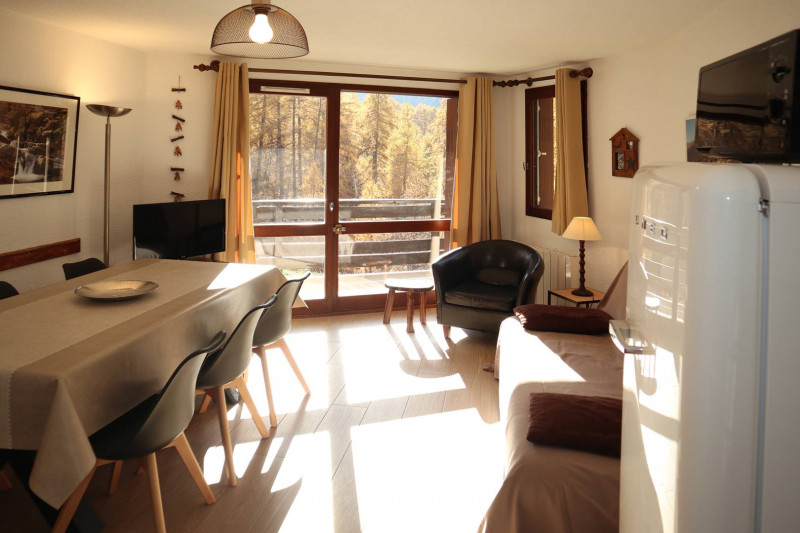 _clients_210520001_photos_75a_12129024