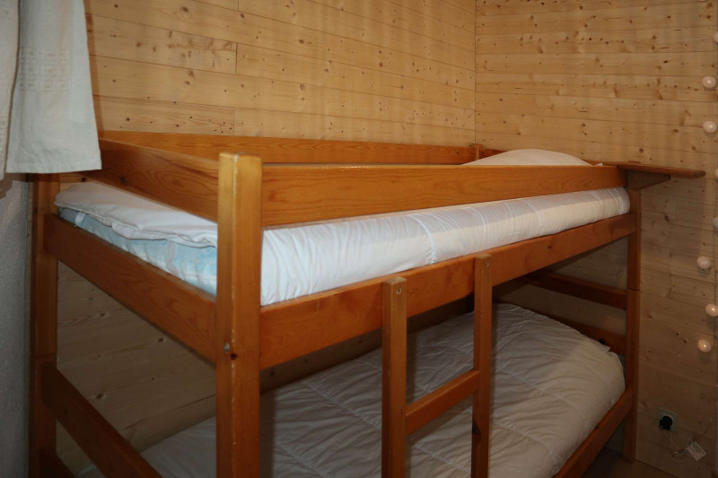 _clients_210520001_photos_766g_10088665