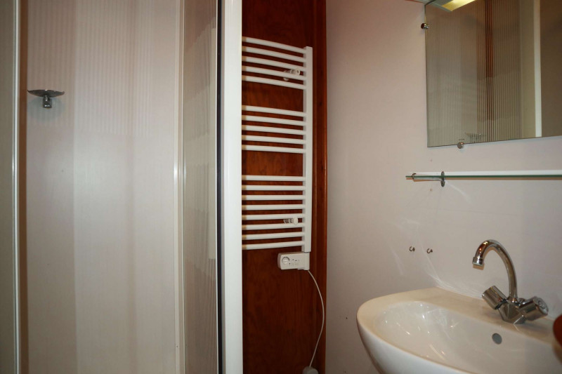 _clients_210520001_photos_775k_12121245