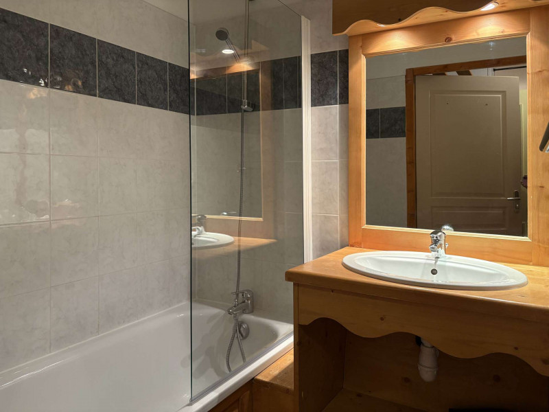 _clients_210520001_photos_815g_11094038