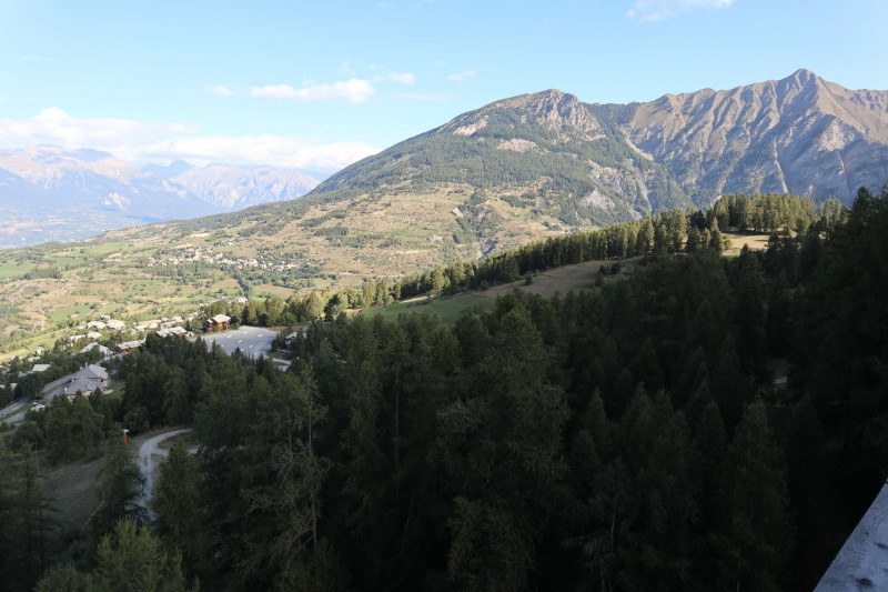 _clients_210520001_photos_823j_12253739