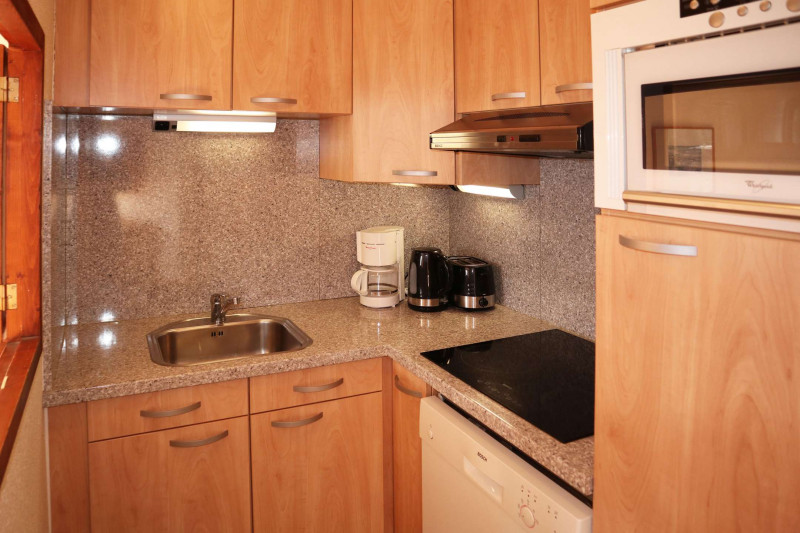 _clients_210520001_photos_829f_12192601 _clients_210520001_photos_829f_12192601