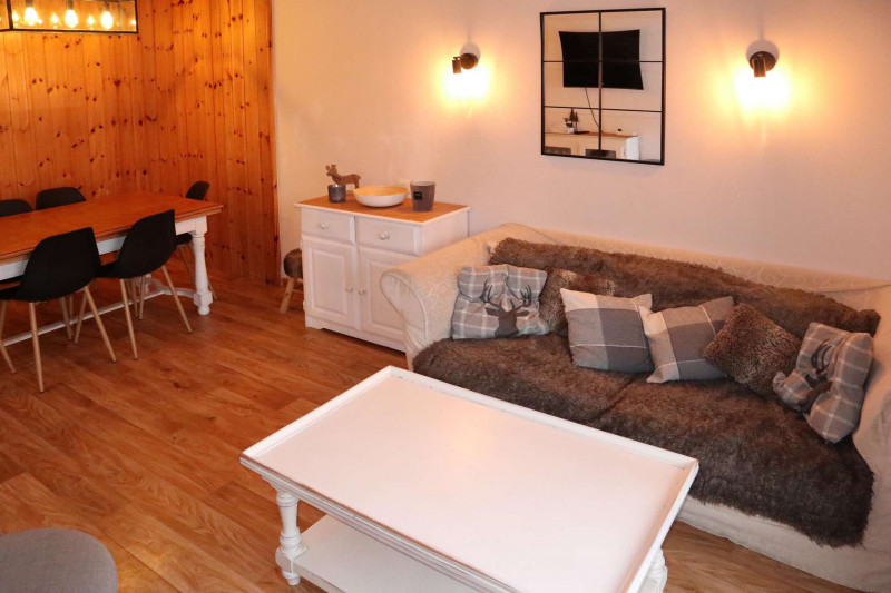 _clients_210520001_photos_834d_10818160 _clients_210520001_photos_834d_10818160