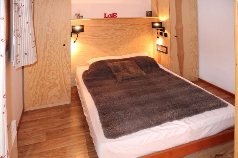 _clients_210520001_photos_834g_10659045