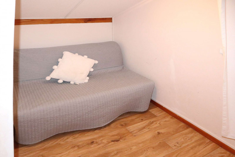 _clients_210520001_photos_834k_10283360