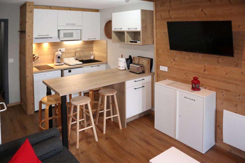 _clients_210520001_photos_835d_10608846 _clients_210520001_photos_835d_10608846