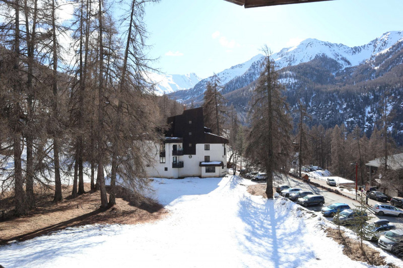 _clients_210520001_photos_847h_10709364