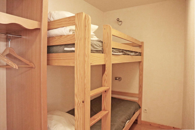 _clients_210520001_photos_872g_11203070