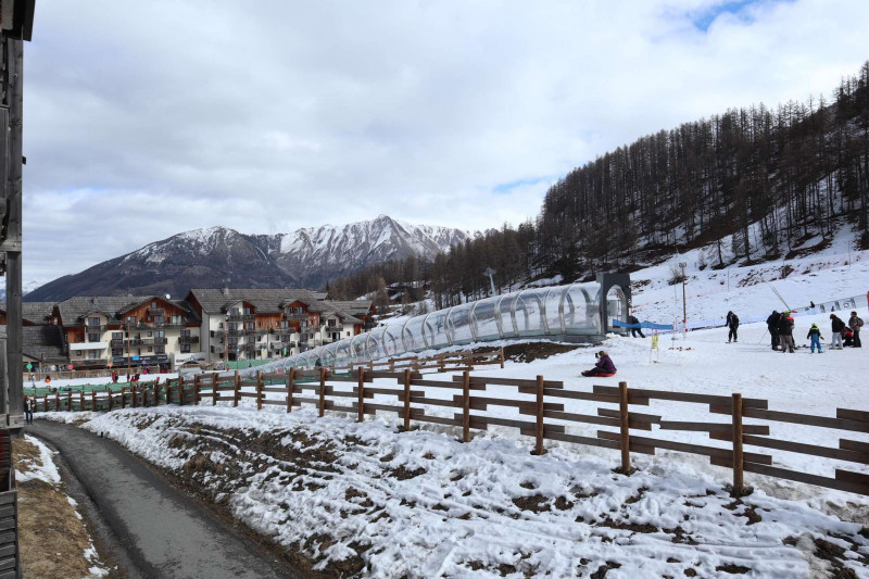 _clients_210520001_photos_872h_11283371