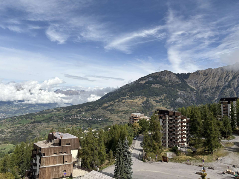 _clients_210520001_photos_878g_11258742