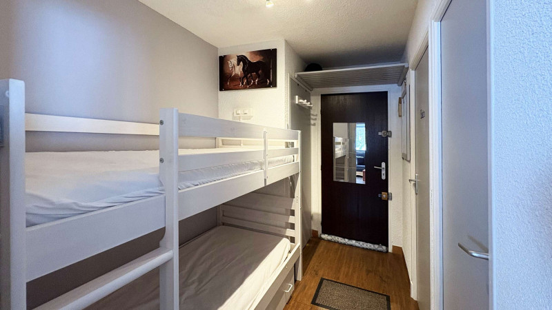 _clients_210520001_photos_885e_12114241 _clients_210520001_photos_885e_12114241
