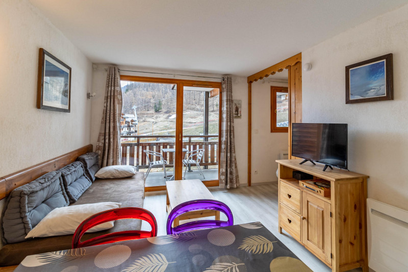 LocationAppartementLesOrres_AgenceDesOrres_PDA04 LocationAppartementLesOrres_AgenceDesOrres_PDA04
