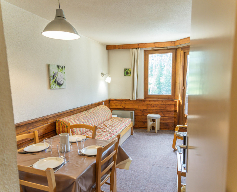 LocationAppartementLesOrres_AgenceDesOrres_B807 LocationAppartementLesOrres_AgenceDesOrres_B807