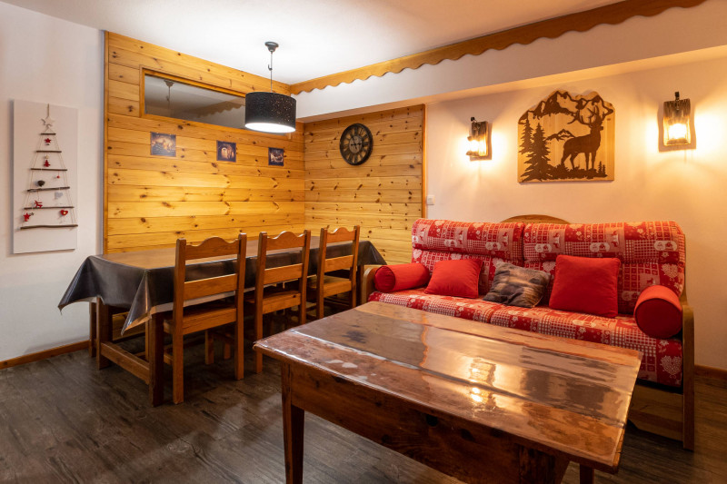 LocationAppartementLesOrres_AgenceDesOrres_MZ2008 LocationAppartementLesOrres_AgenceDesOrres_MZ2008