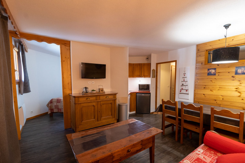LocationAppartementLesOrres_AgenceDesOrres_MZ2008 LocationAppartementLesOrres_AgenceDesOrres_MZ2008