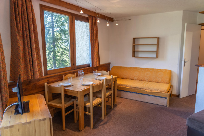 LocationAppartementLesOrres_AgenceDesOrres_B404 LocationAppartementLesOrres_AgenceDesOrres_B404